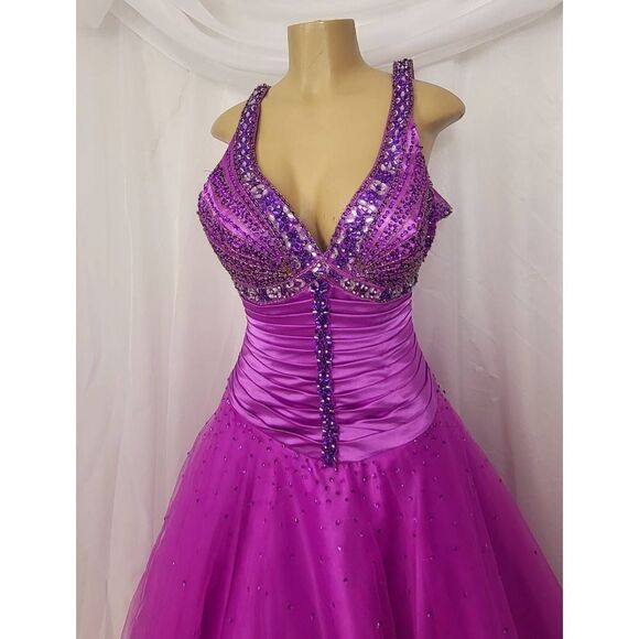 Tiffany prom dress - Picture 5 of 9